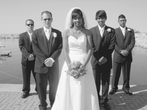 bride-groom-mod-lakeshore-b&w